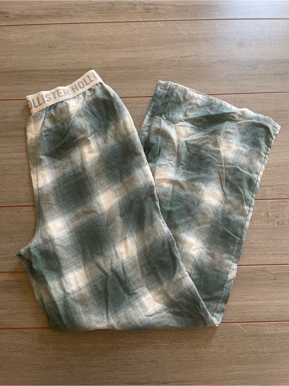 Hollister women's extra small green plaid pajama sleep lounge pants